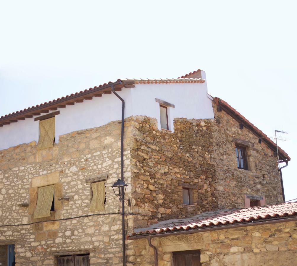 La Grulla Gris ξενώνας Perales del Puerto Εξωτερικό φωτογραφία